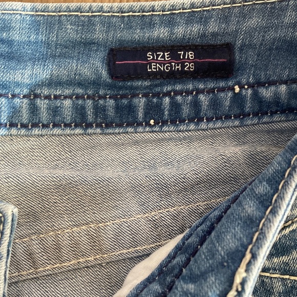 Vigoss Women's Straight Leg skinny the Dallas jeans - Picture 6 of 10